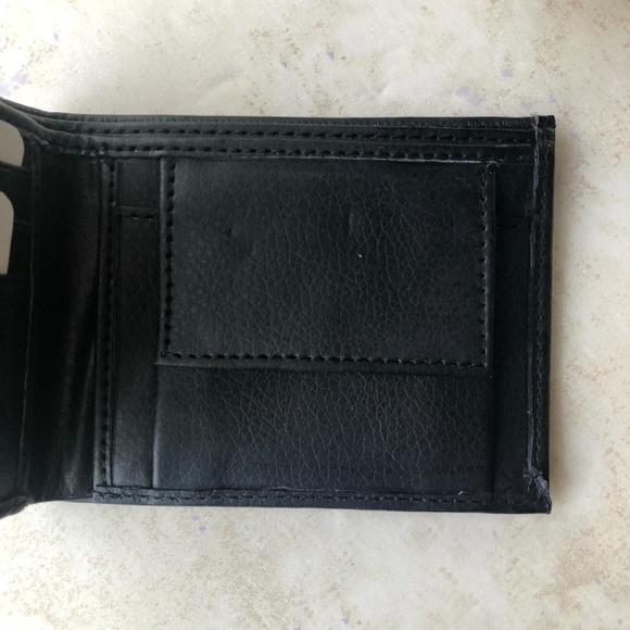 GENUINE LEATHER WALLET - Picture 3 of 5